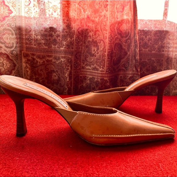 Donald J. Pliner Shoes - Donald J Pliner Kitten Slip on Heels